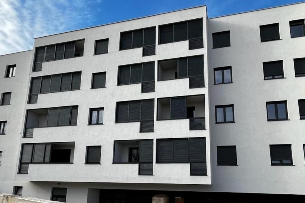 Art Apartment Monvidal Pula Ngoại thất bức ảnh