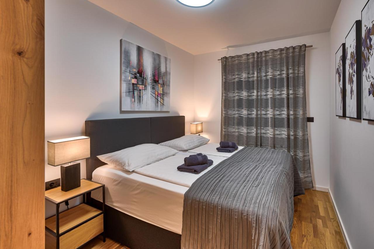 Art Apartment Monvidal Pula Ngoại thất bức ảnh